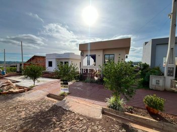 house em Avenida Doutor Emílio Lovatto, Guia Lopes - Santa Rosa - RS