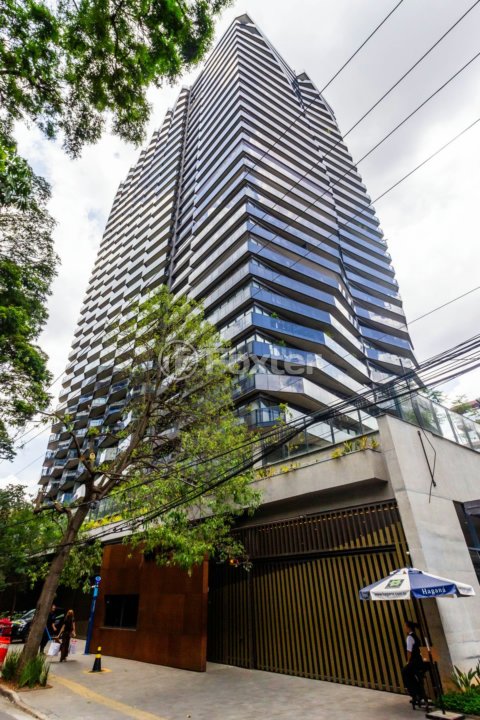 02-INFRA-825319.jpg