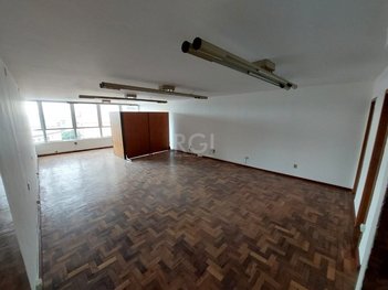 office em General Vitorino, Centro Histórico - Porto Alegre - RS