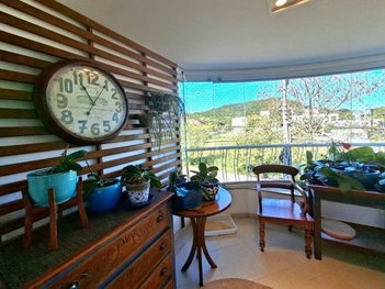 apartment em Avenida dos Dourados, Jurerê Internacional - Florianópolis - SC