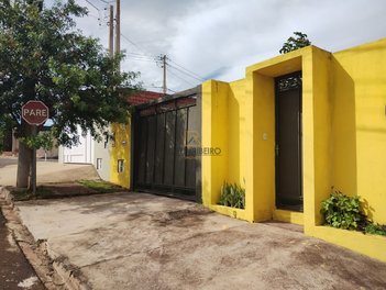 house em Rua Flávia Delucci Chemberg, Loteamento Bem Te Vi I - Botucatu - SP