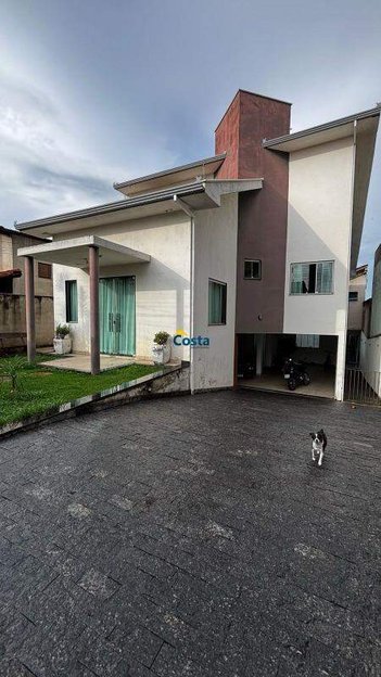 house em Rua Caldas da Rainha, São João - Betim - MG