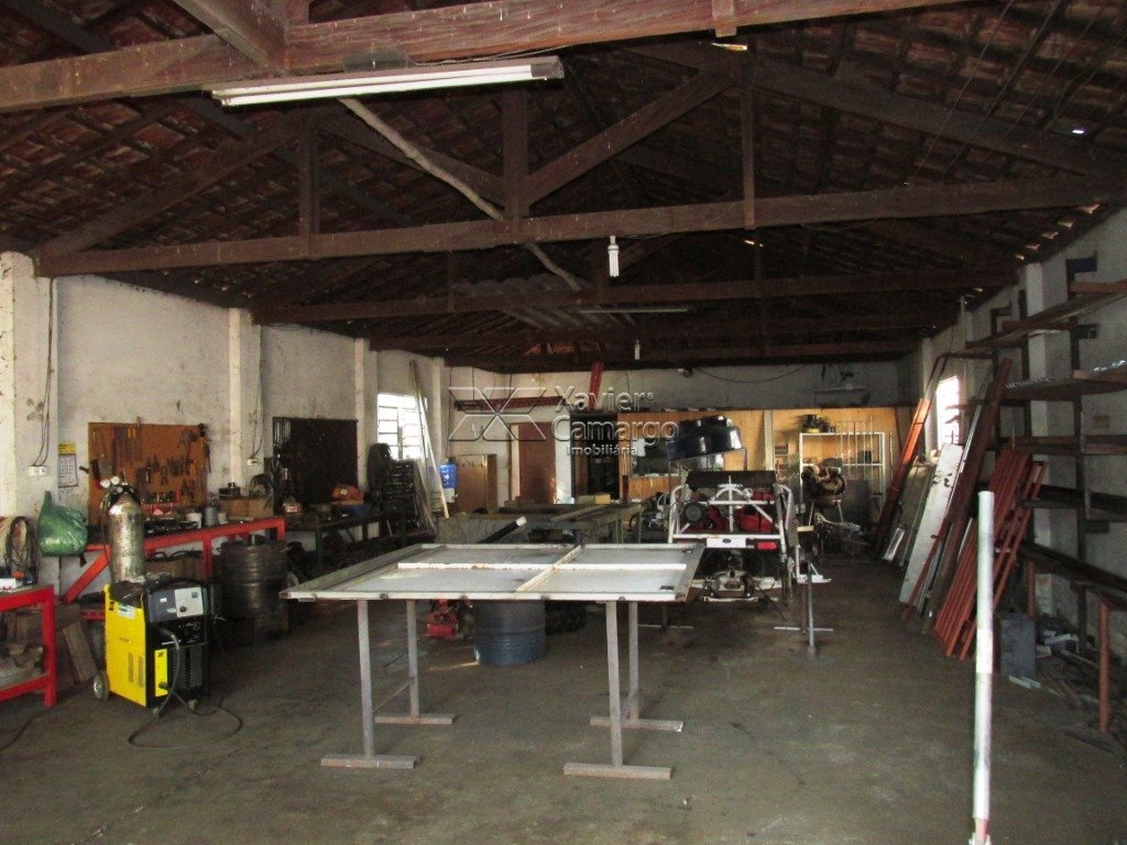 Galpão centro de Ipeuna