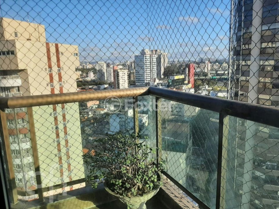 56e54e00