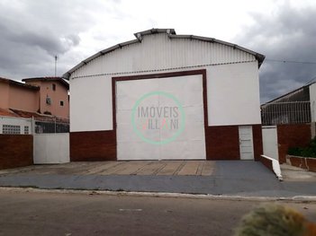 industrial em Rua Wilma Vinhas Santos, Jardim Portugal - São José dos Campos - SP