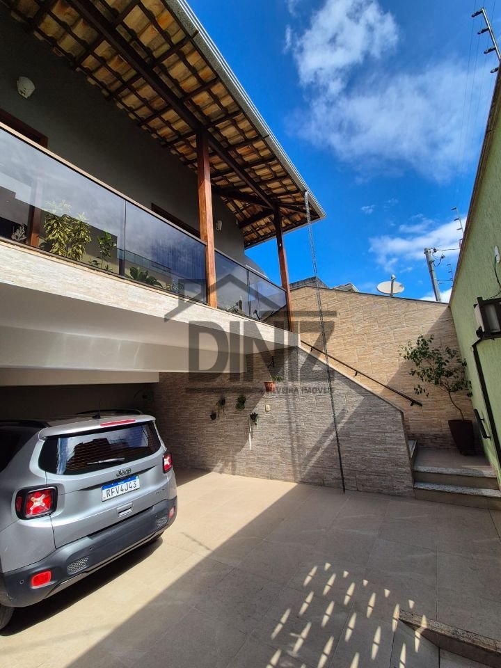 Casa com 2 quartos — Fernão Dias, Belo Horizonte