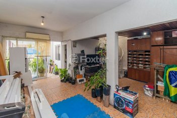 house em Rua Evaristo da Veiga, Partenon - Porto Alegre - RS