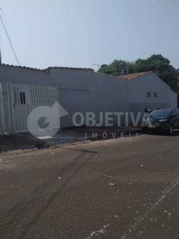 house em Rua Aldorando José de Souza, Carajás - Uberlândia - MG