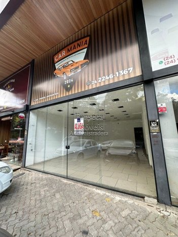 business em Estrada União e Indústria, Corrêas - Petrópolis - RJ