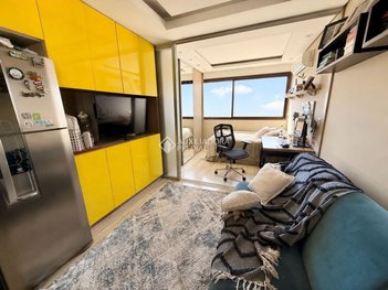 apartment em Rua Demétrio Ribeiro, Centro Histórico - Porto Alegre - RS