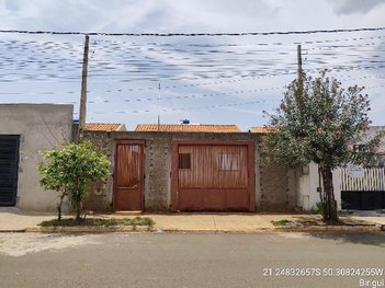 house em Rua Isaura Gouveia Rodrigues, Conjunto Habitacional Vereador Flávio Marin Salmeirão - Birigui - SP