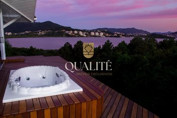 house em Estrada Haroldo Soares Glavan, Cacupé - Florianópolis - SC