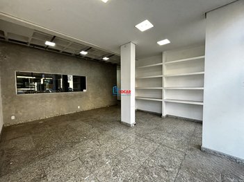 business em Avenida Getúlio Vargas, Carneirinhos - João Monlevade - MG