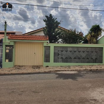 house em Rua Emília Andriene Garcia, Jardim Bandeirantes - Botucatu - SP