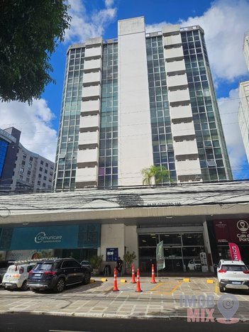 business em Rua Vinte e Quatro de Outubro, Moinhos de Vento - Porto Alegre - RS