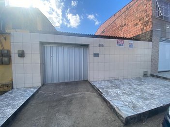 house em Rua Estudante Jucá, Itaperi - Fortaleza - CE