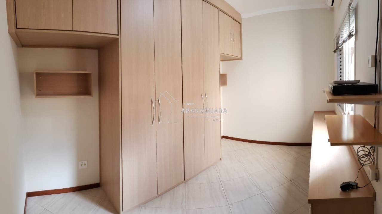 f6ed480c-2ae1-49c7-bbee-dd04391bb923