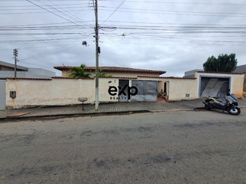 house em Rua Almery de Paiva, Loteamento Jardim Paulista - Catalão - GO