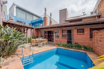 house em Rua Doutor Jorge Fayet, Chácara das Pedras - Porto Alegre - RS