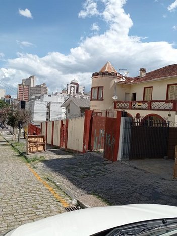 house em Rua Ébano Pereira, Centro - Curitiba - PR
