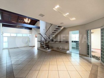 house em Alameda José de Oliveira Guimarães, Jardim Holanda - Uberlândia - MG