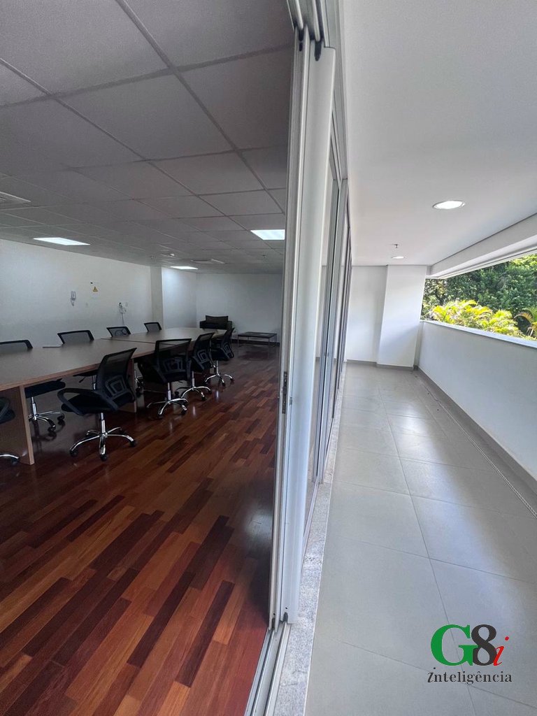 05_sala_de_reuniao_compartilhada_com_varanda.jpeg