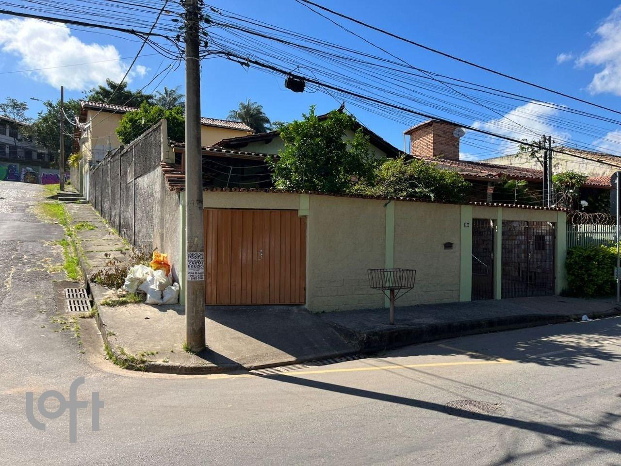 Casa com 3 quartos — Alípio de Melo, Belo Horizonte