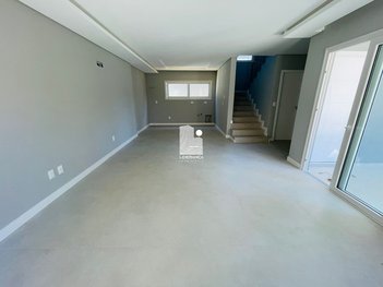 house em Rua Octávio Lebarbenchon, Córrego Grande - Florianópolis - SC