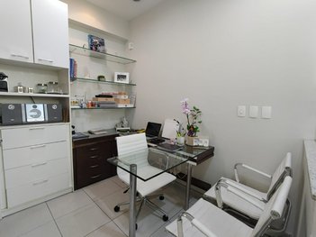 office em Fernandes Tourinho, Savassi - Belo Horizonte - MG