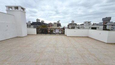 apartment em Avenida dos Búzios, Jurerê Internacional - Florianópolis - SC