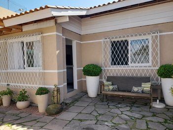 house em Rua Pedro Waine, Santa Maria Goretti - Porto Alegre - RS
