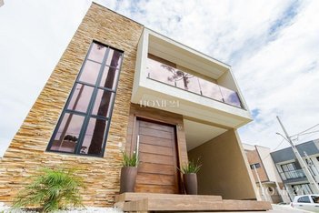 house em Rua Emanoel Voluz, Pinheirinho - Curitiba - PR