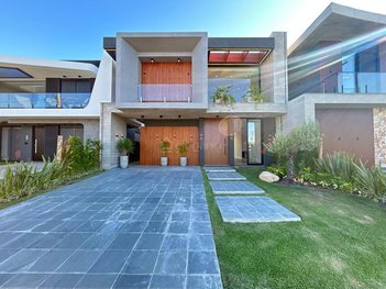 house em Rua Rio Camisas, Centro - Xangri-Lá - RS