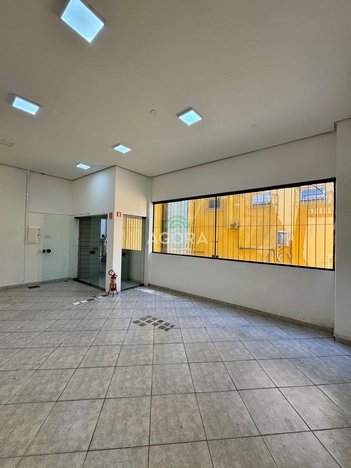 business em Rua Quinze de Janeiro, Centro - Canoas - RS