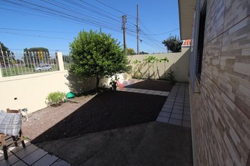 house em Rua Velcy Bolívar Grandó, Uberaba - Curitiba - PR