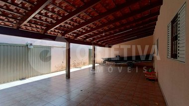 house em Avenida Petronilha Rodrigues de Queiroz, Buritis - Uberlândia - MG