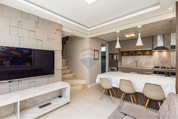 house em Rua Carlota Straube de Araújo, Boa Vista - Curitiba - PR