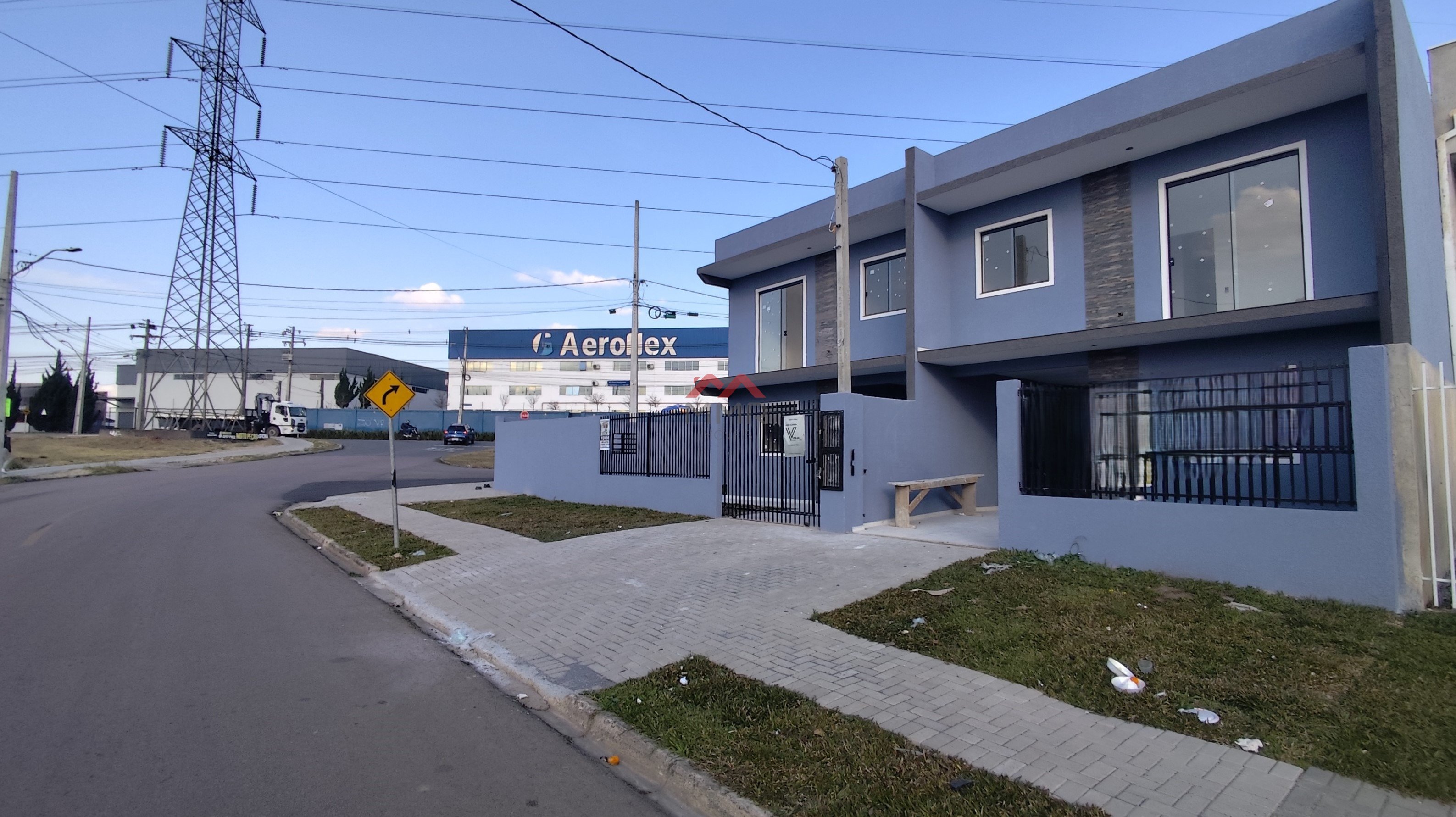 sobrado_venda_curitiba_vitoriaregia_cic_duplex_novo (2)