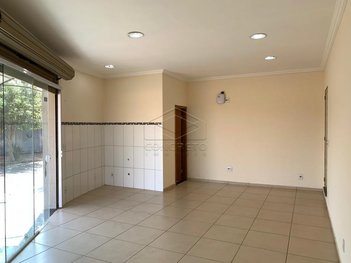 business em Rua José Massucato, Jardim Orlando Chesini Ometto - Jaú - SP