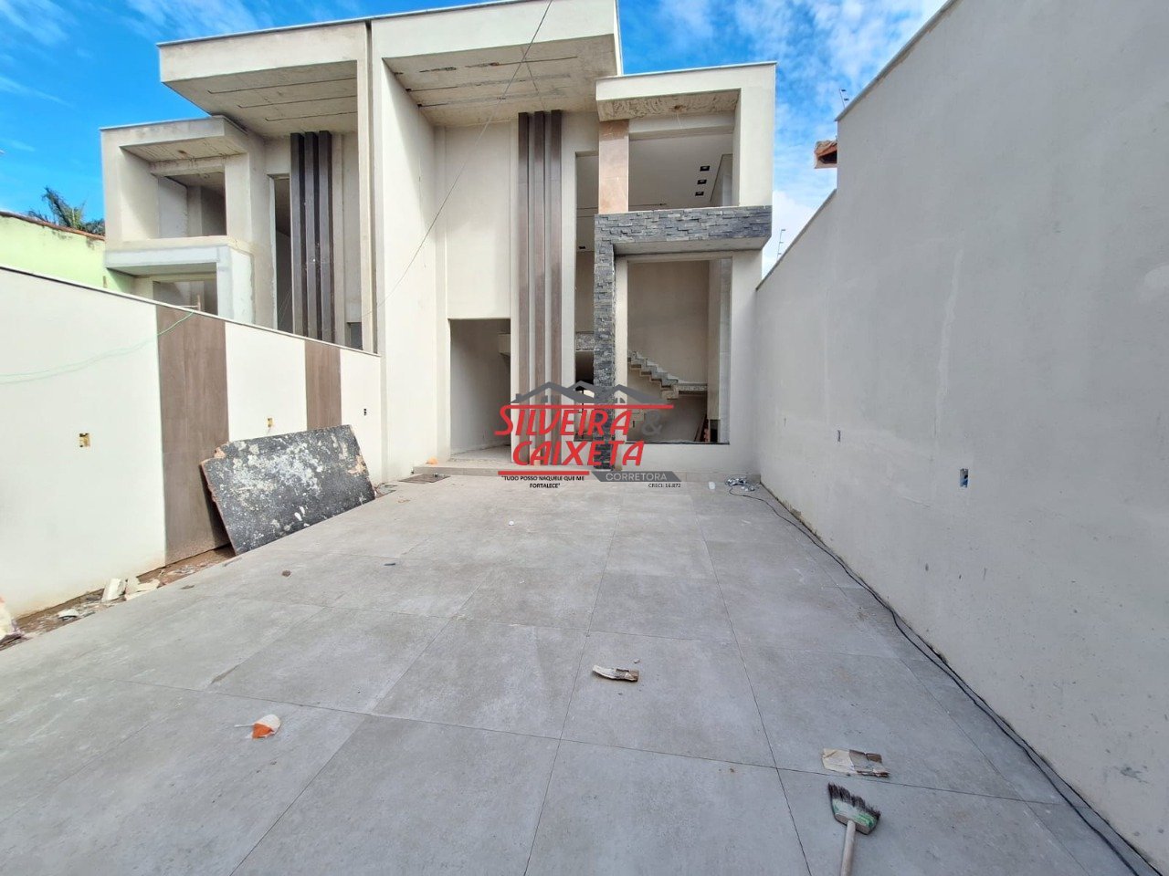 Casa com 4 quartos — Planalto, Belo Horizonte