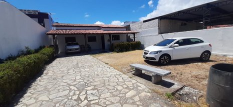 house em Rua Presidente Nilo Peçanha, Bessa - João Pessoa - PB