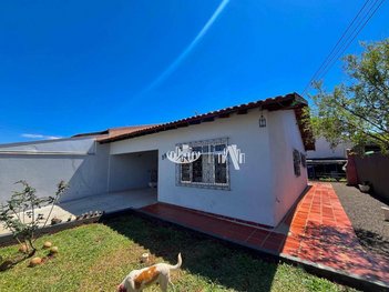 house em Rua Aristóteles de Oliveira Chueire, Aragarça - Londrina - PR