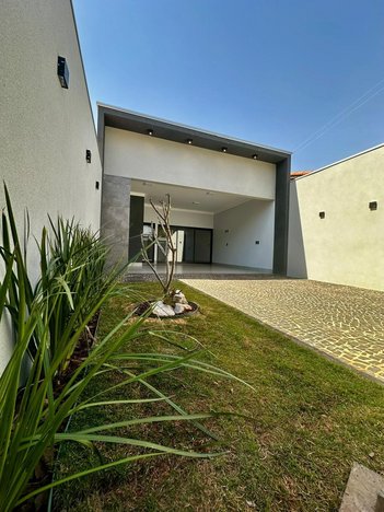 house em Rua Jacarandá, Residencial Gameleira - Rio Verde - GO