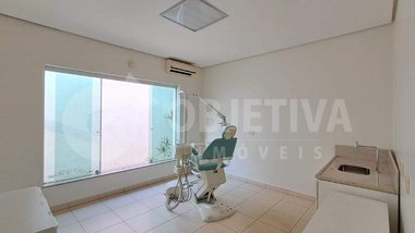 office em Rua Johen Carneiro, Lídice - Uberlândia - MG