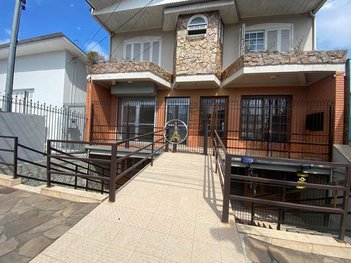 business em Avenida Arthur Perottoni, Forqueta - Caxias do Sul - RS