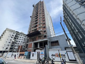 apartment em Rua Treze de Maio, Comerciário - Criciúma - SC