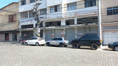 business em Rua Bernardo Vasconcelos, Cascatinha - Petrópolis - RJ