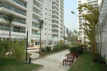 apartment em Avenida Dona Helena Pereira de Moraes, Parque do Morumbi - São Paulo - SP