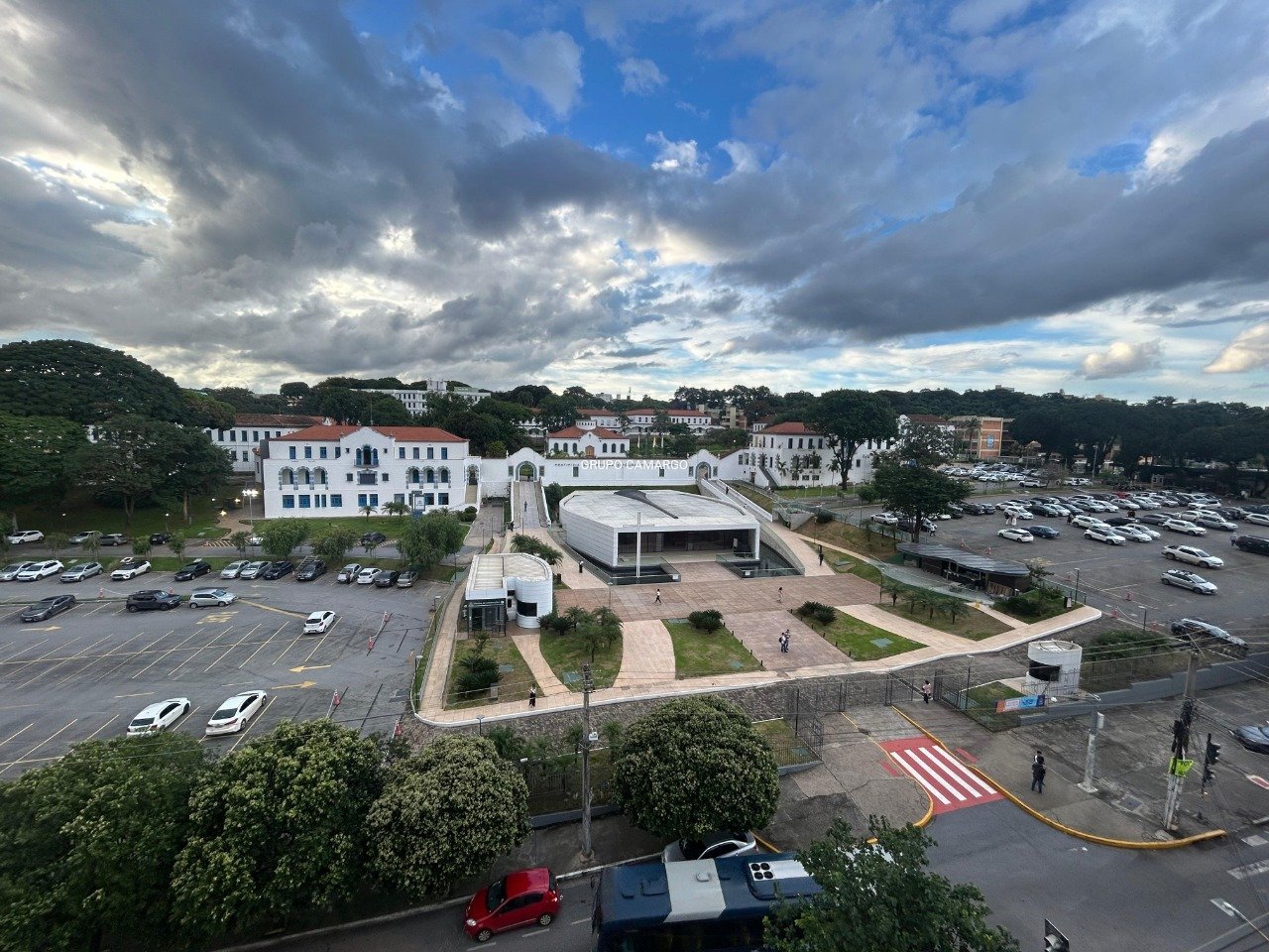 Apartamento com 3 quartos — Dom Cabral, Belo Horizonte