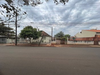 land_lot em Rua Dinamarca, Centro - Cambé - PR